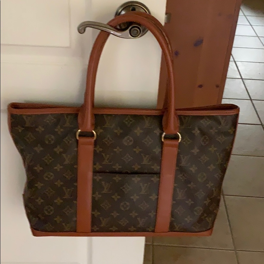 Vintage Louis Vuitton tote